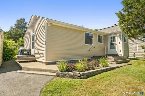 15 Curran Street Norwich CT 06360