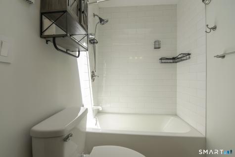 22 Fountain Street Norwich CT 06360