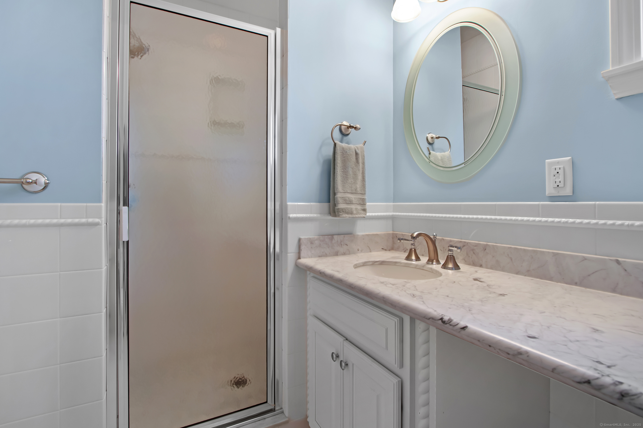 21 Grove Avenue Groton CT 06355