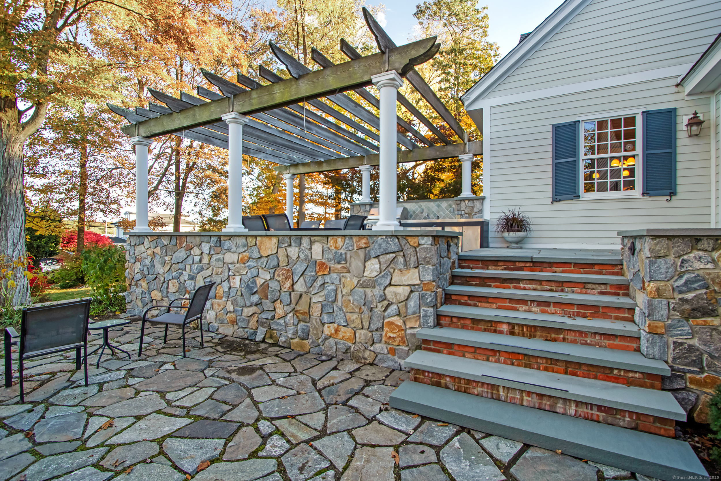 21 Grove Avenue Groton CT 06355