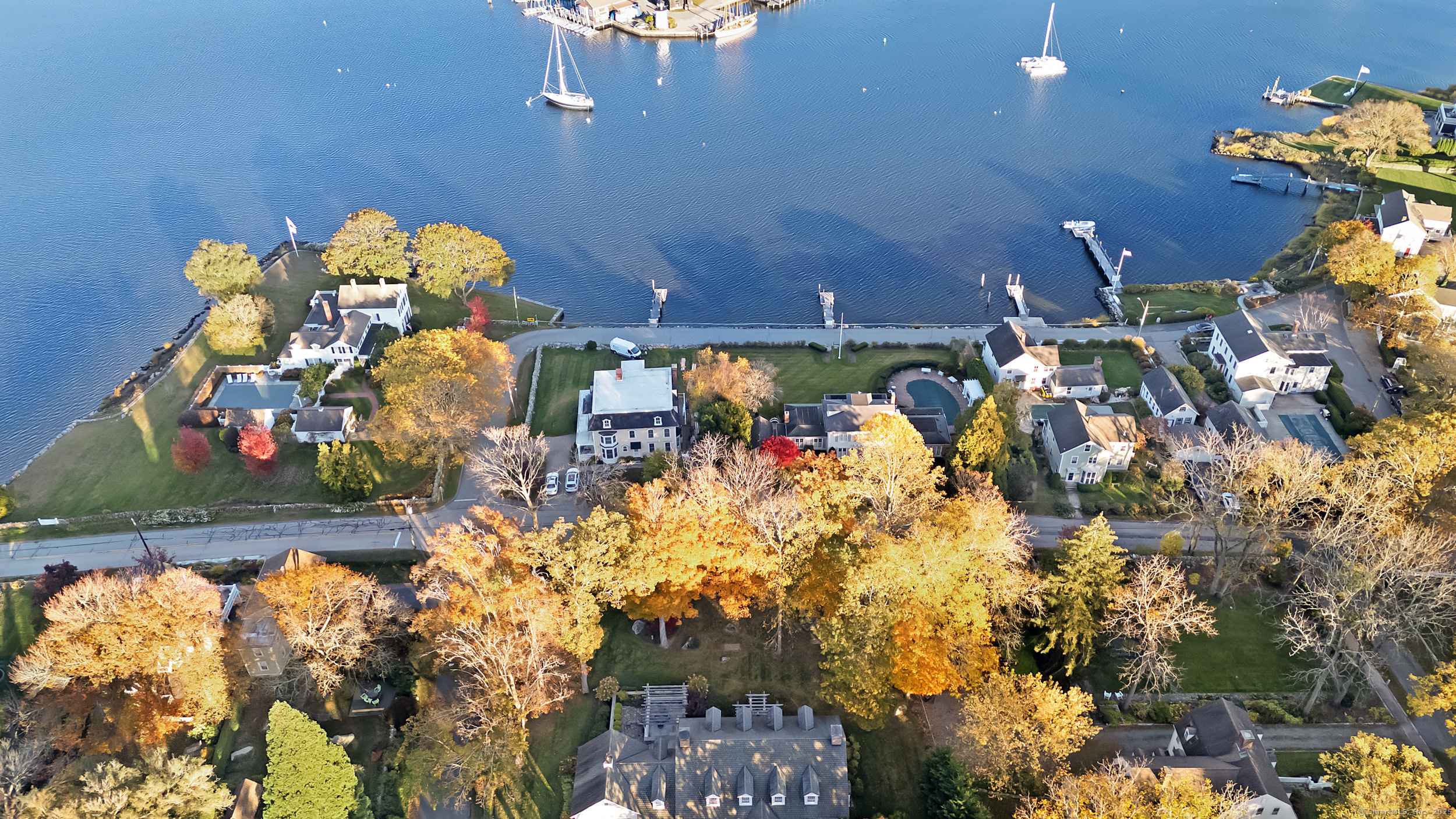 21 Grove Avenue Groton CT 06355