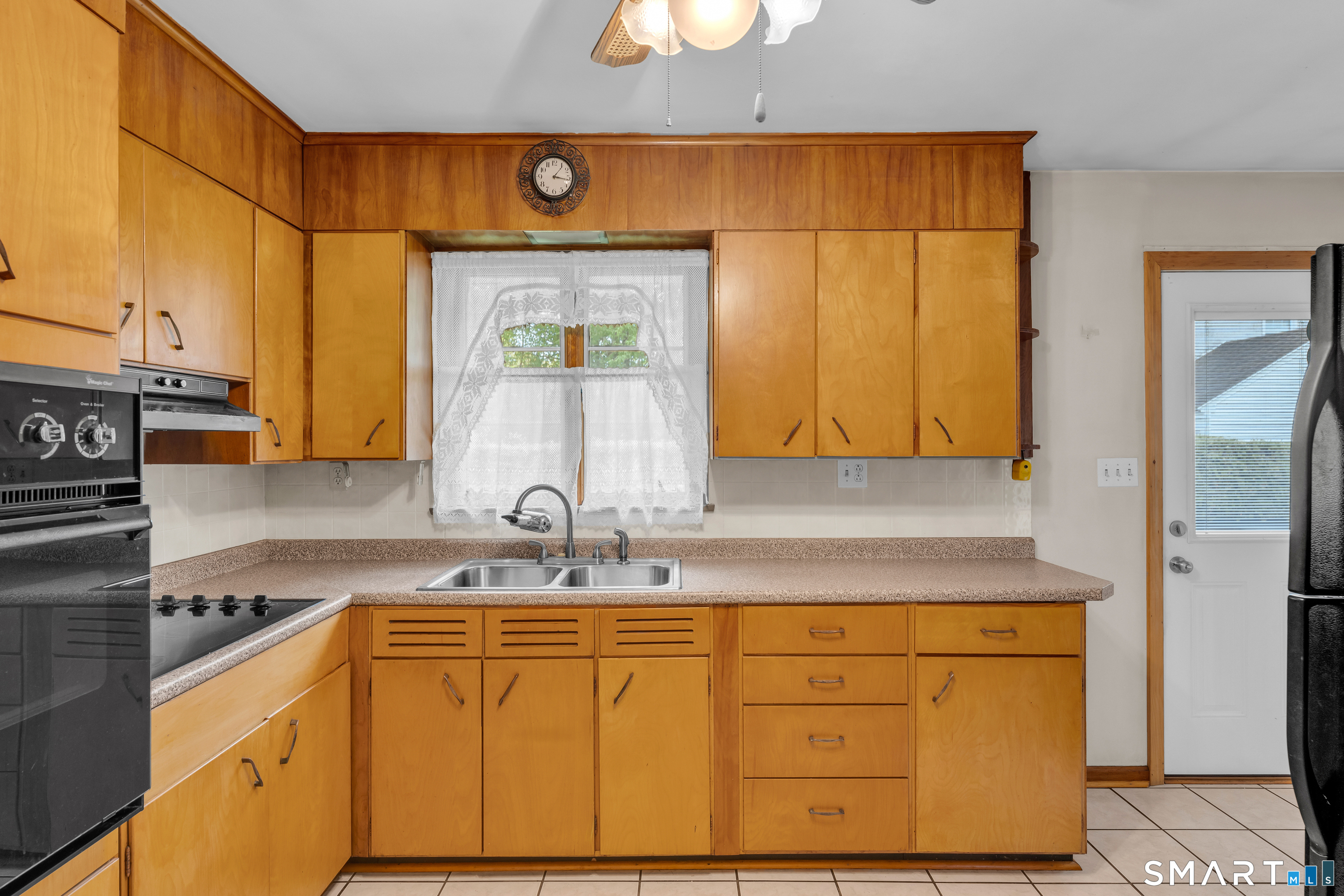 38 Irvingdell Place East Lyme CT 06333