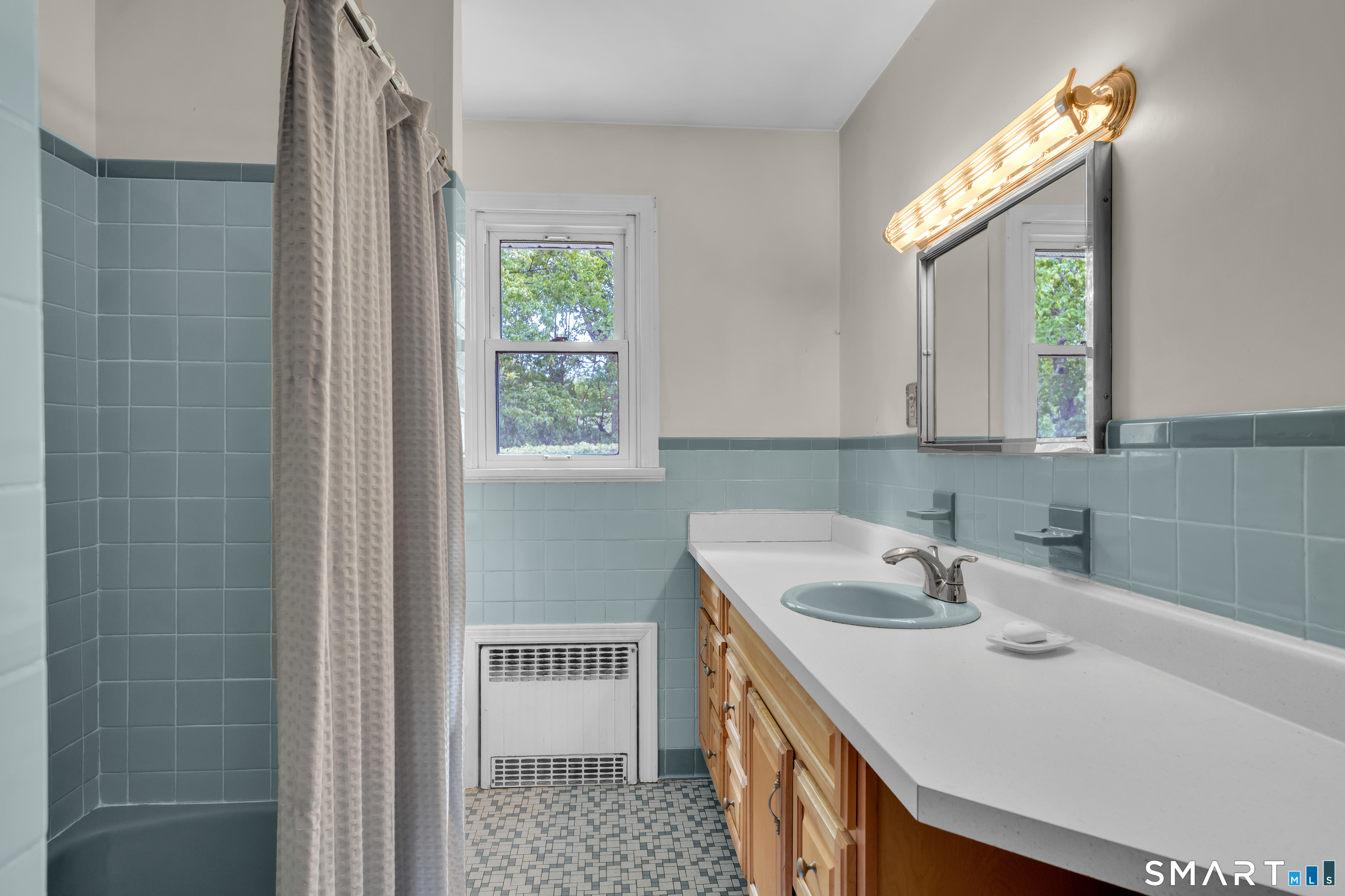 38 Irvingdell Place East Lyme CT 06333