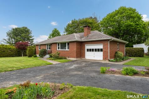 38 Irvingdell Place East Lyme CT 06333