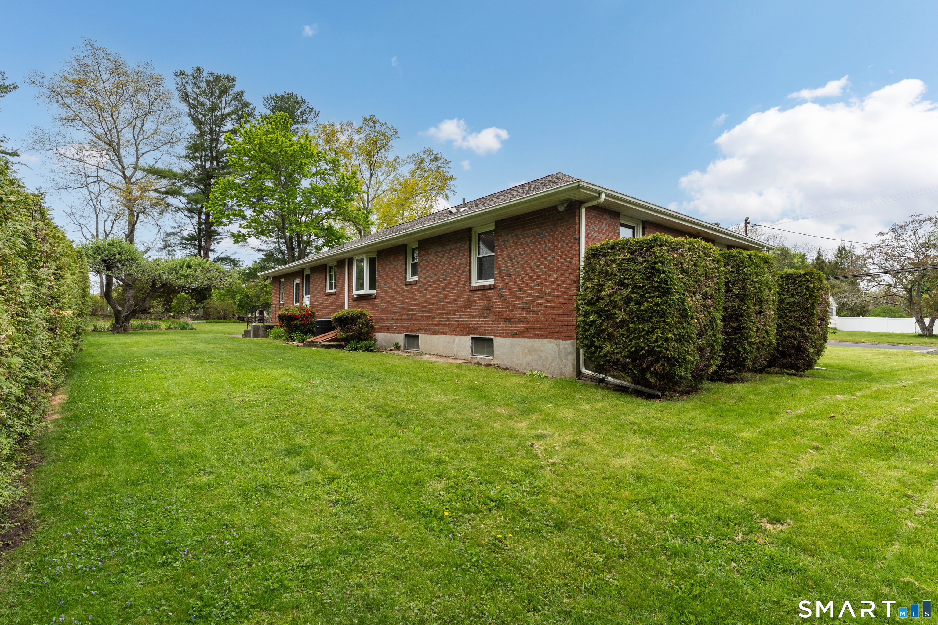 38 Irvingdell Place East Lyme CT 06333