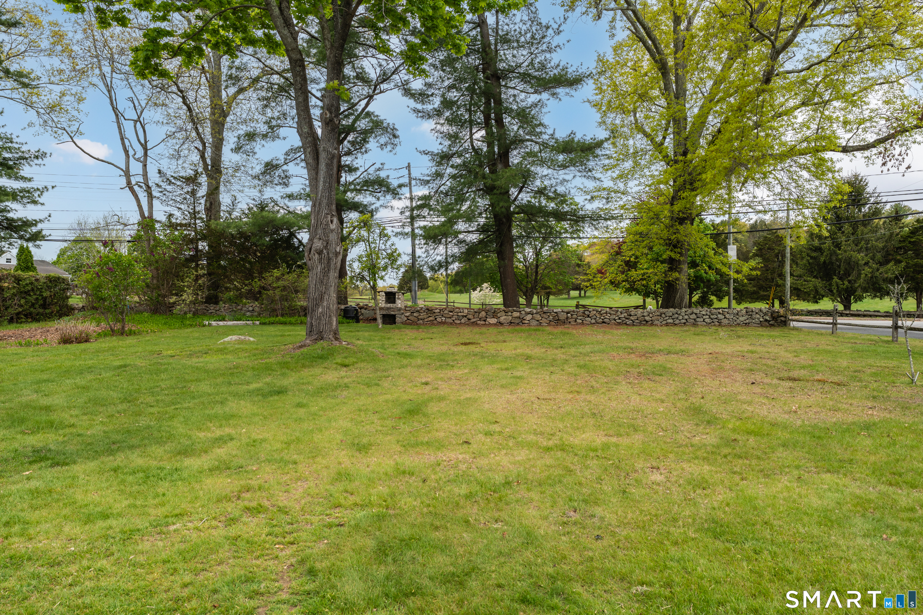38 Irvingdell Place East Lyme CT 06333