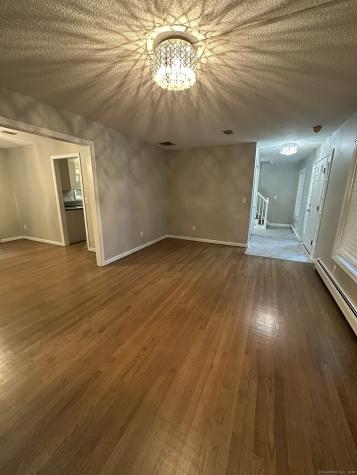 2 Croydon Drive Bloomfield CT 06002