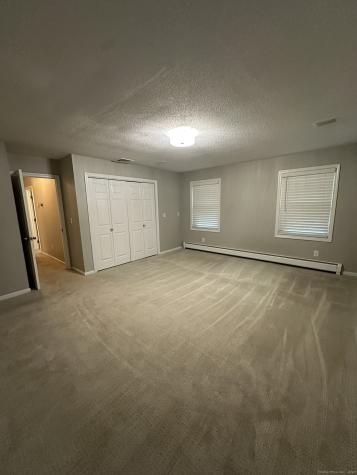 2 Croydon Drive Bloomfield CT 06002