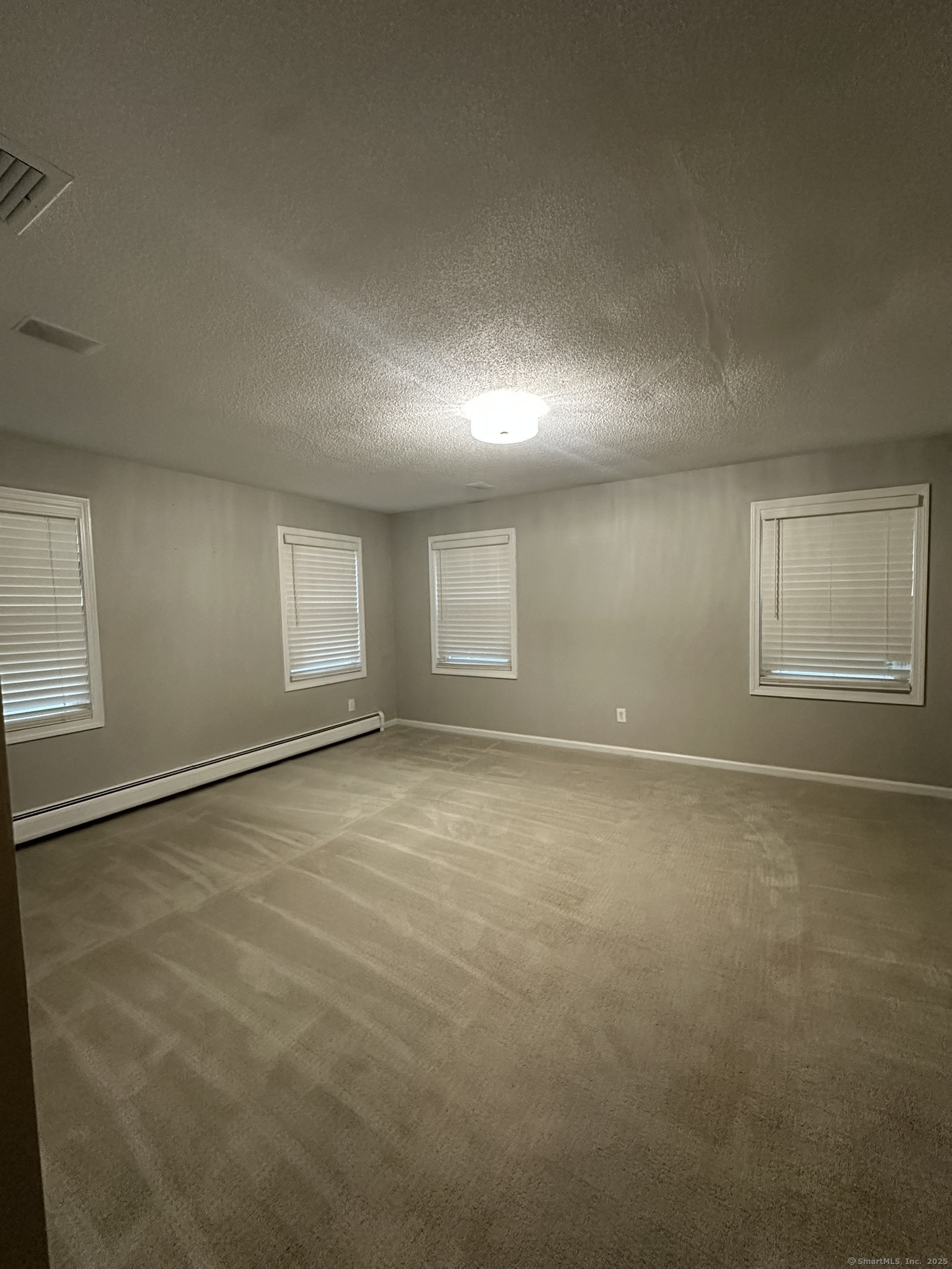 2 Croydon Drive Bloomfield CT 06002