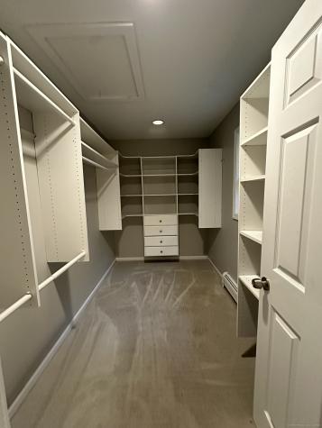 2 Croydon Drive Bloomfield CT 06002