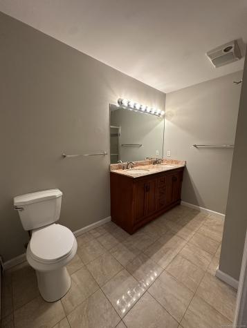 2 Croydon Drive Bloomfield CT 06002