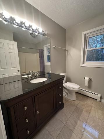 2 Croydon Drive Bloomfield CT 06002