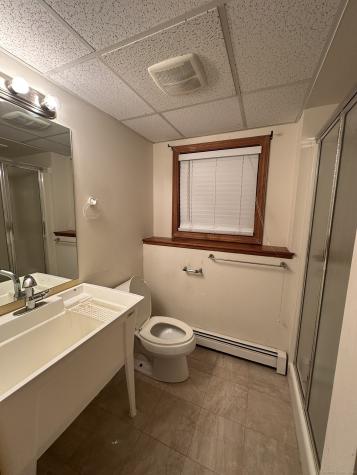 2 Croydon Drive Bloomfield CT 06002