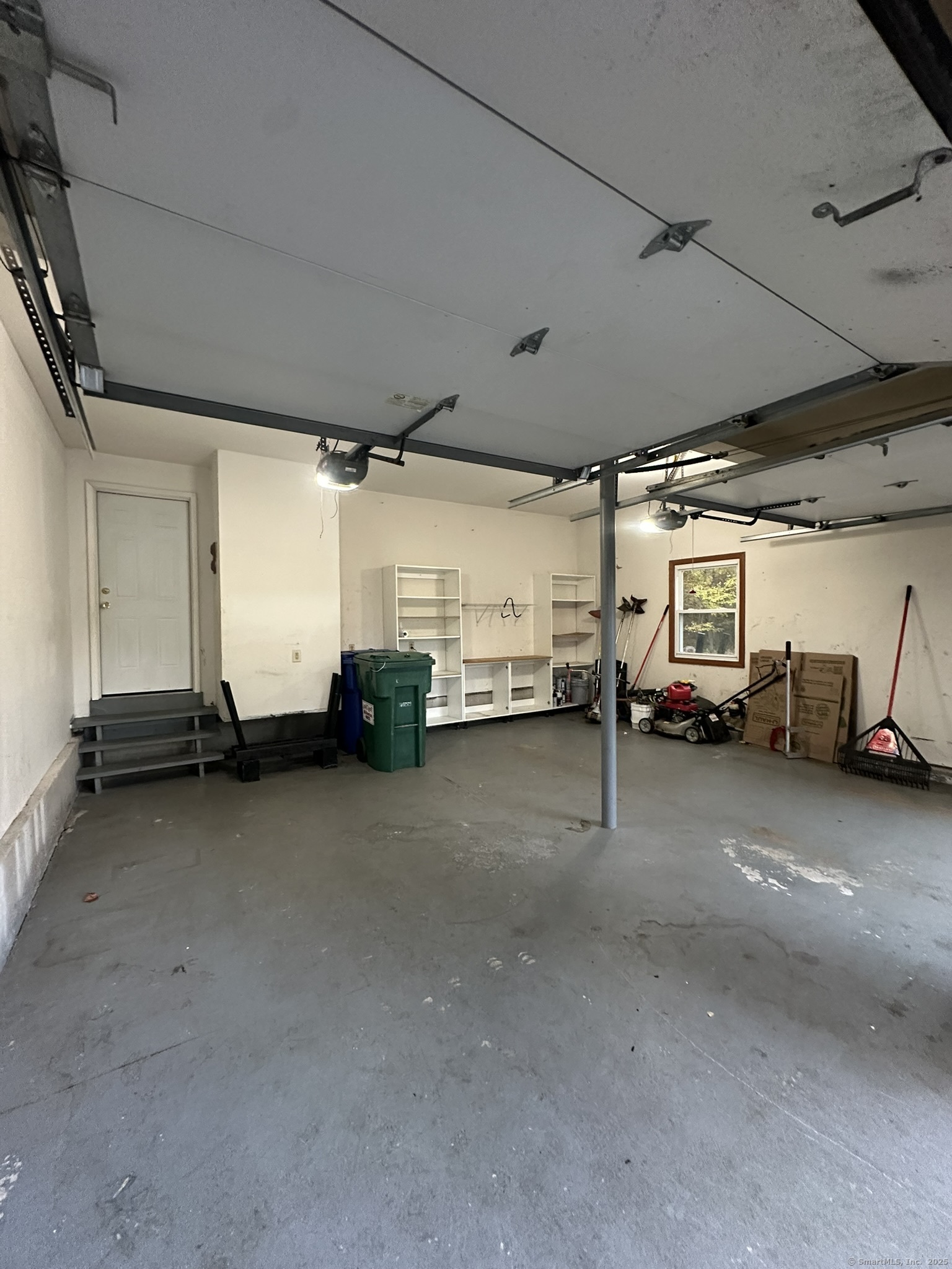 2 Croydon Drive Bloomfield CT 06002