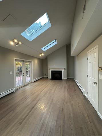 2 Croydon Drive Bloomfield CT 06002