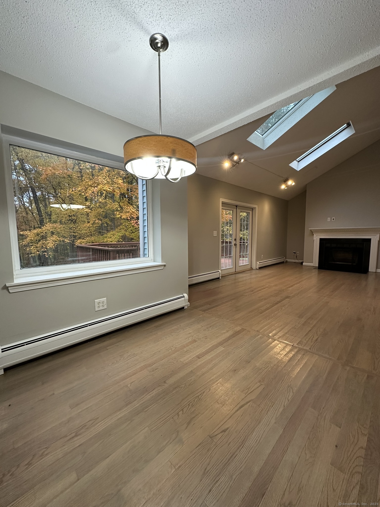 2 Croydon Drive Bloomfield CT 06002