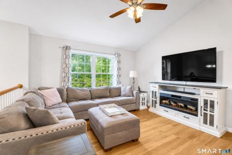 1114 East Lake Road Montville CT 06370
