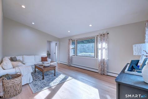 11 Mara Trail South Windsor CT 06074