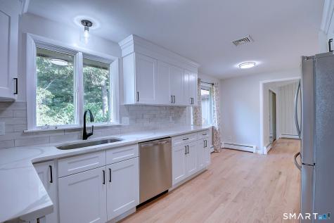 11 Mara Trail South Windsor CT 06074