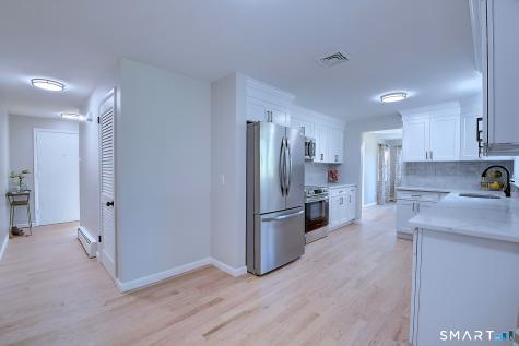 11 Mara Trail South Windsor CT 06074