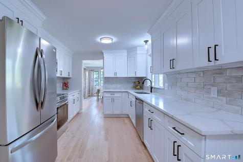 11 Mara Trail South Windsor CT 06074