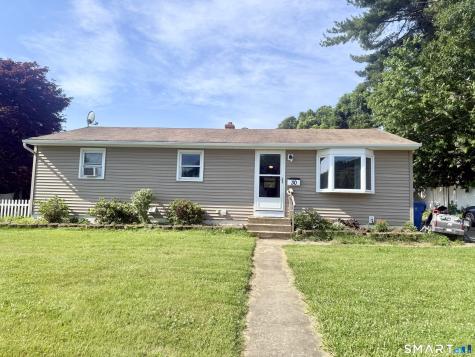 30 Allyn Avenue Norwich CT 06360
