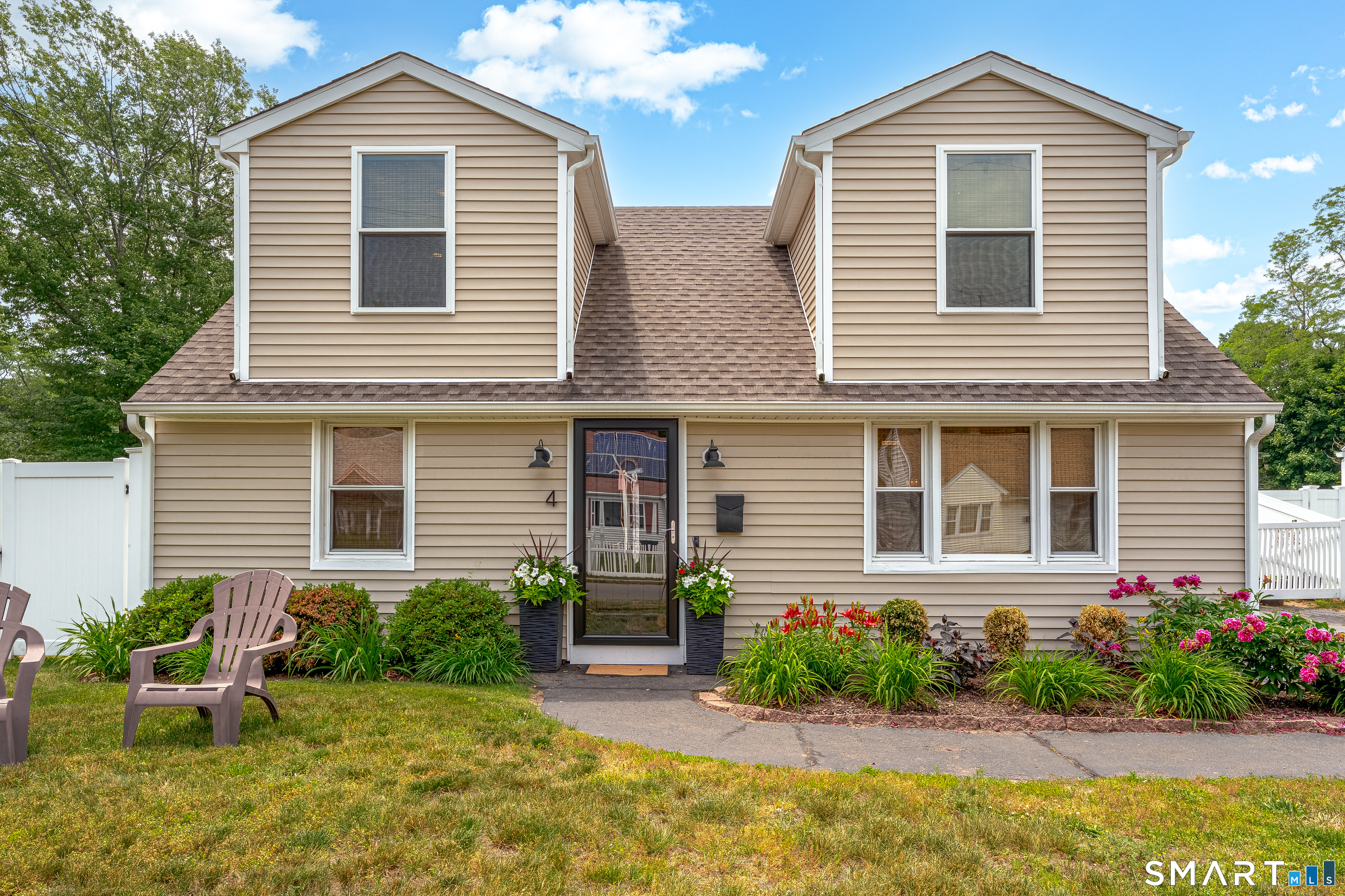 4 James Street East Haven CT 06512