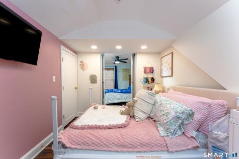 4 James Street East Haven CT 06512