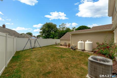4 James Street East Haven CT 06512