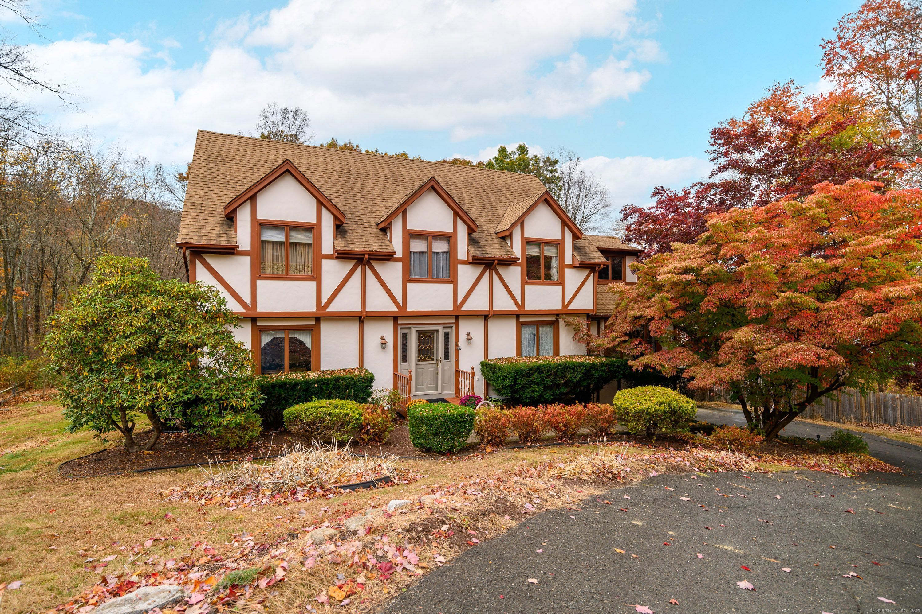 10 Sleepy Hollow Road New Fairfield CT 06812