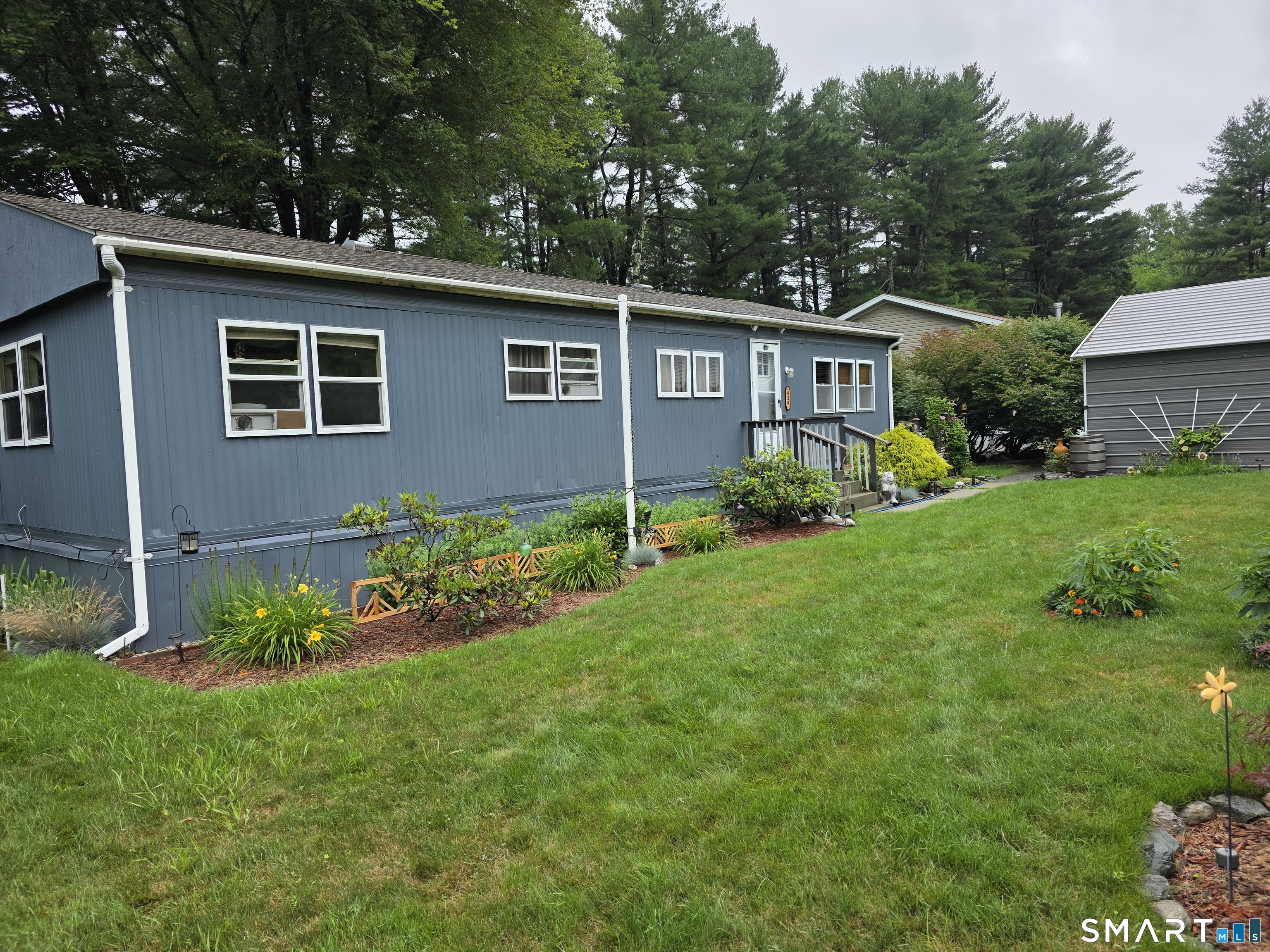 439 Putnam Pike Killingly CT 06241