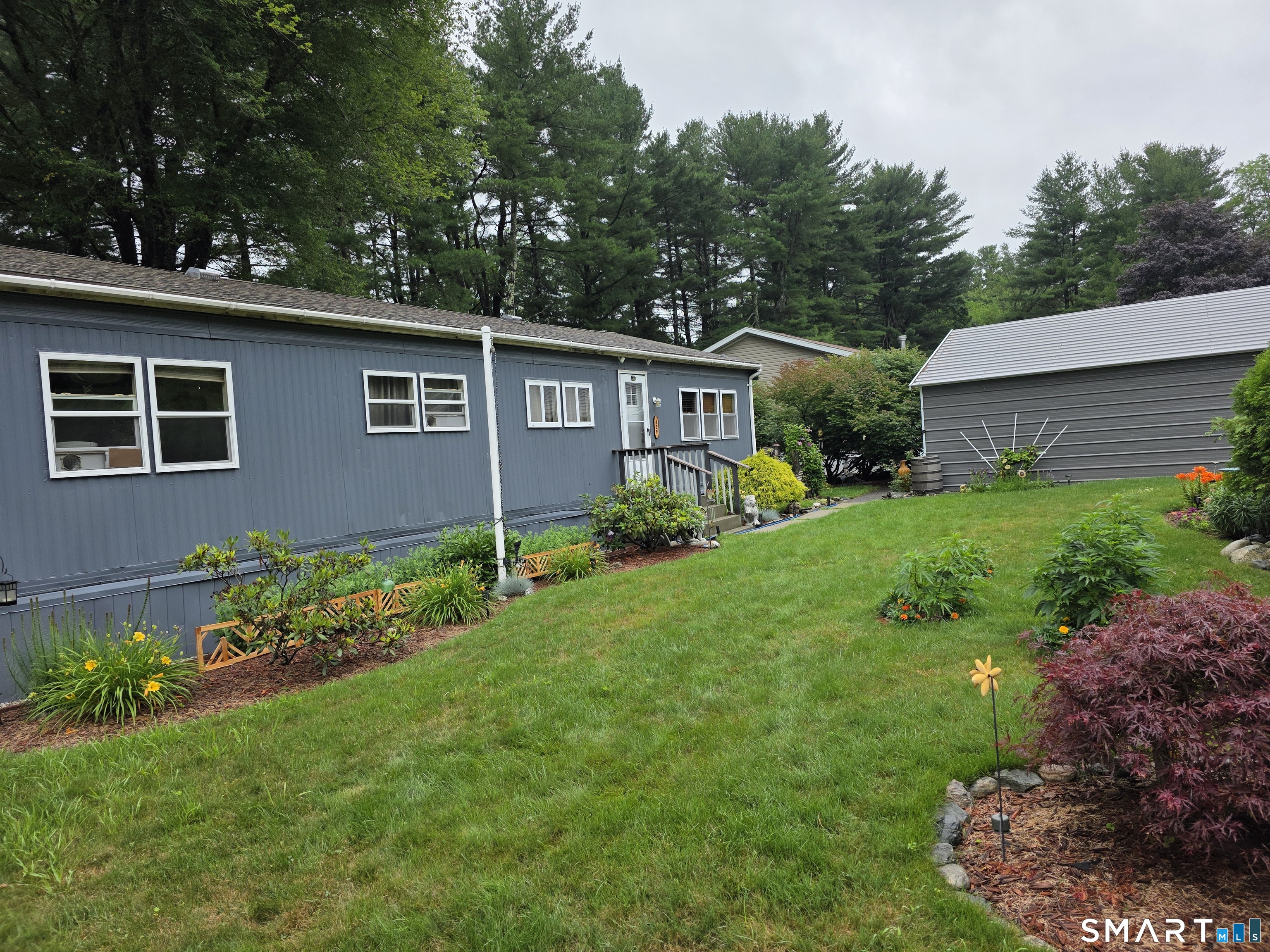 439 Putnam Pike Killingly CT 06241