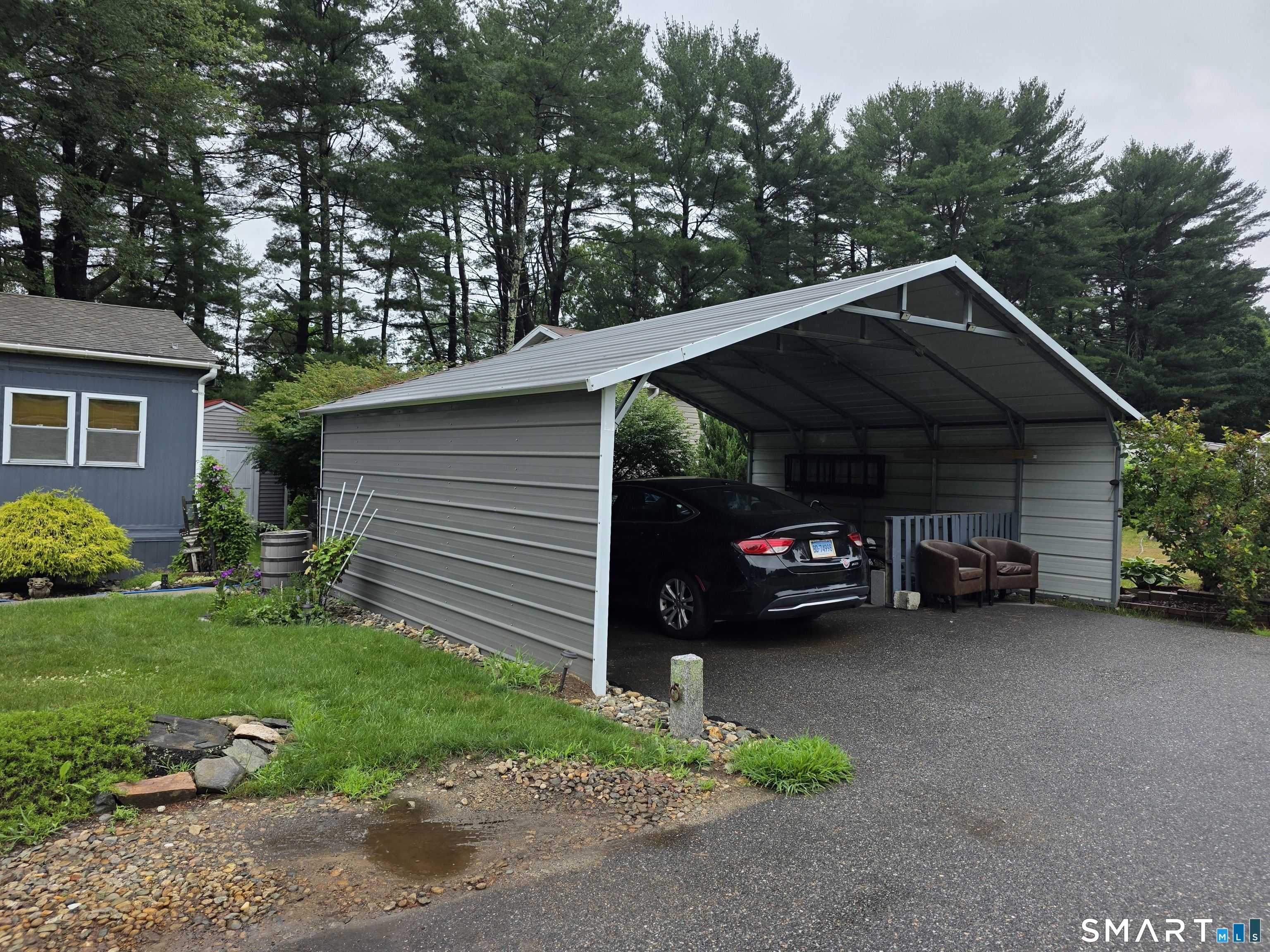439 Putnam Pike Killingly CT 06241