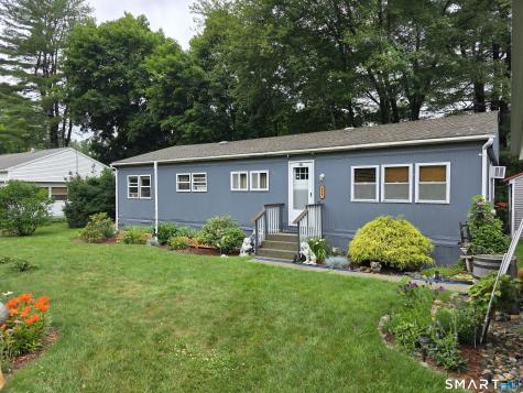 439 Putnam Pike Killingly CT 06241
