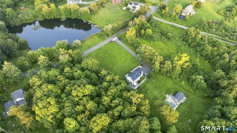 40-42 Great Ring Road Newtown CT 06482