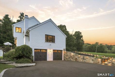 40-42 Great Ring Road Newtown CT 06482