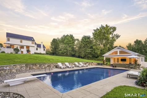 40-42 Great Ring Road Newtown CT 06482