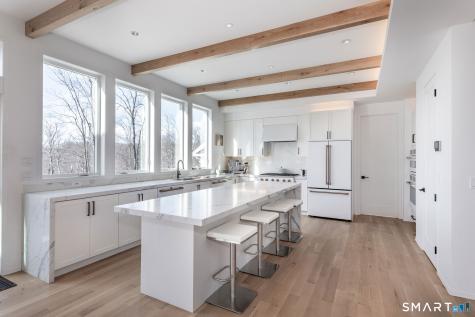 183 Willow Creek Estates Southbury CT 06488