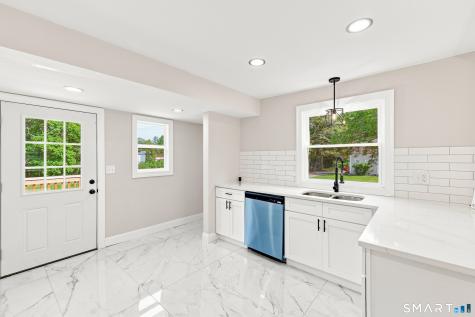 1092 Plainfield Pike Sterling CT 06373