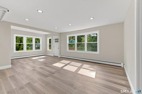 1092 Plainfield Pike Sterling CT 06373