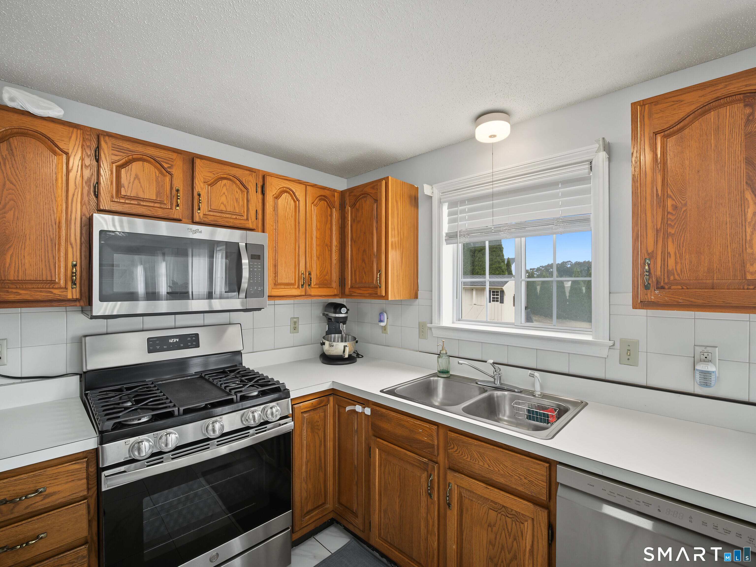 46 Bentley Drive Manchester CT 06042