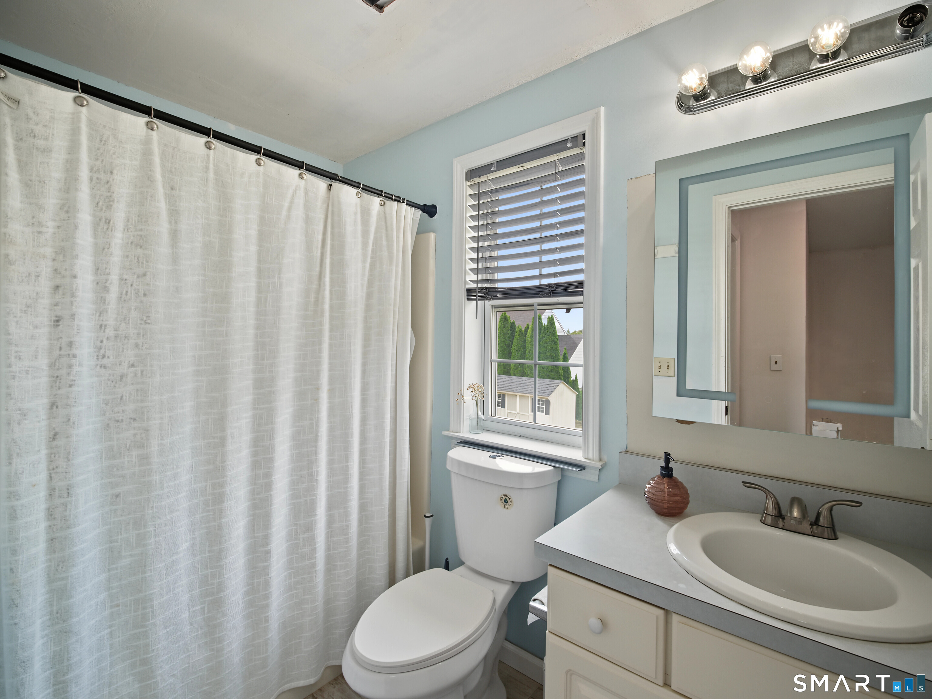 46 Bentley Drive Manchester CT 06042
