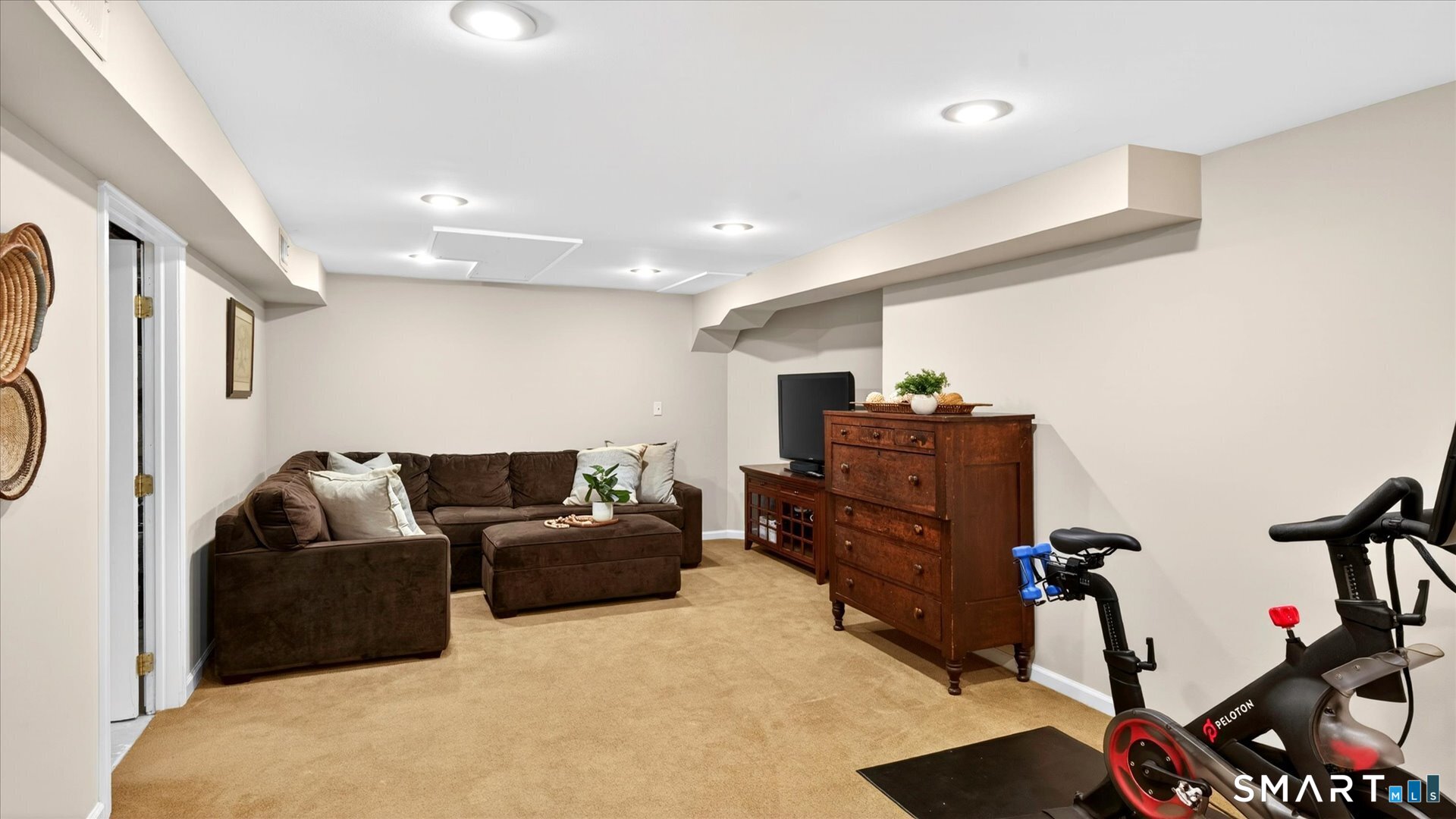 114 Fox Hollow Avon CT 06001