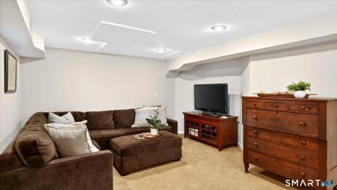 114 Fox Hollow Avon CT 06001