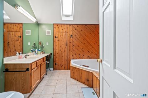 381 Chestnut Hill Avenue Waterbury CT 06704