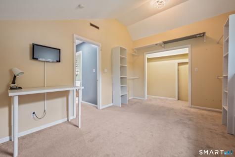 381 Chestnut Hill Avenue Waterbury CT 06704