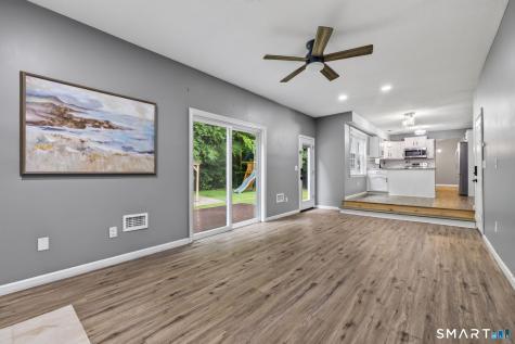42 Wood Terrace East Haven CT 06513
