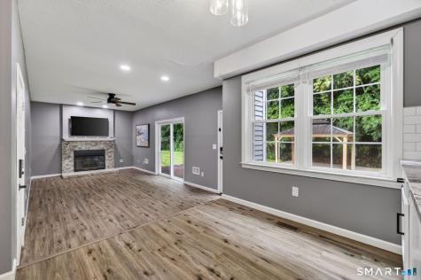 42 Wood Terrace East Haven CT 06513