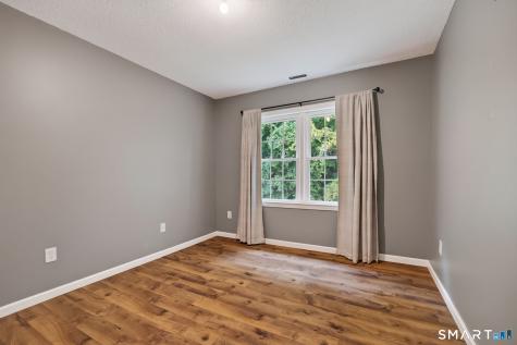 42 Wood Terrace East Haven CT 06513