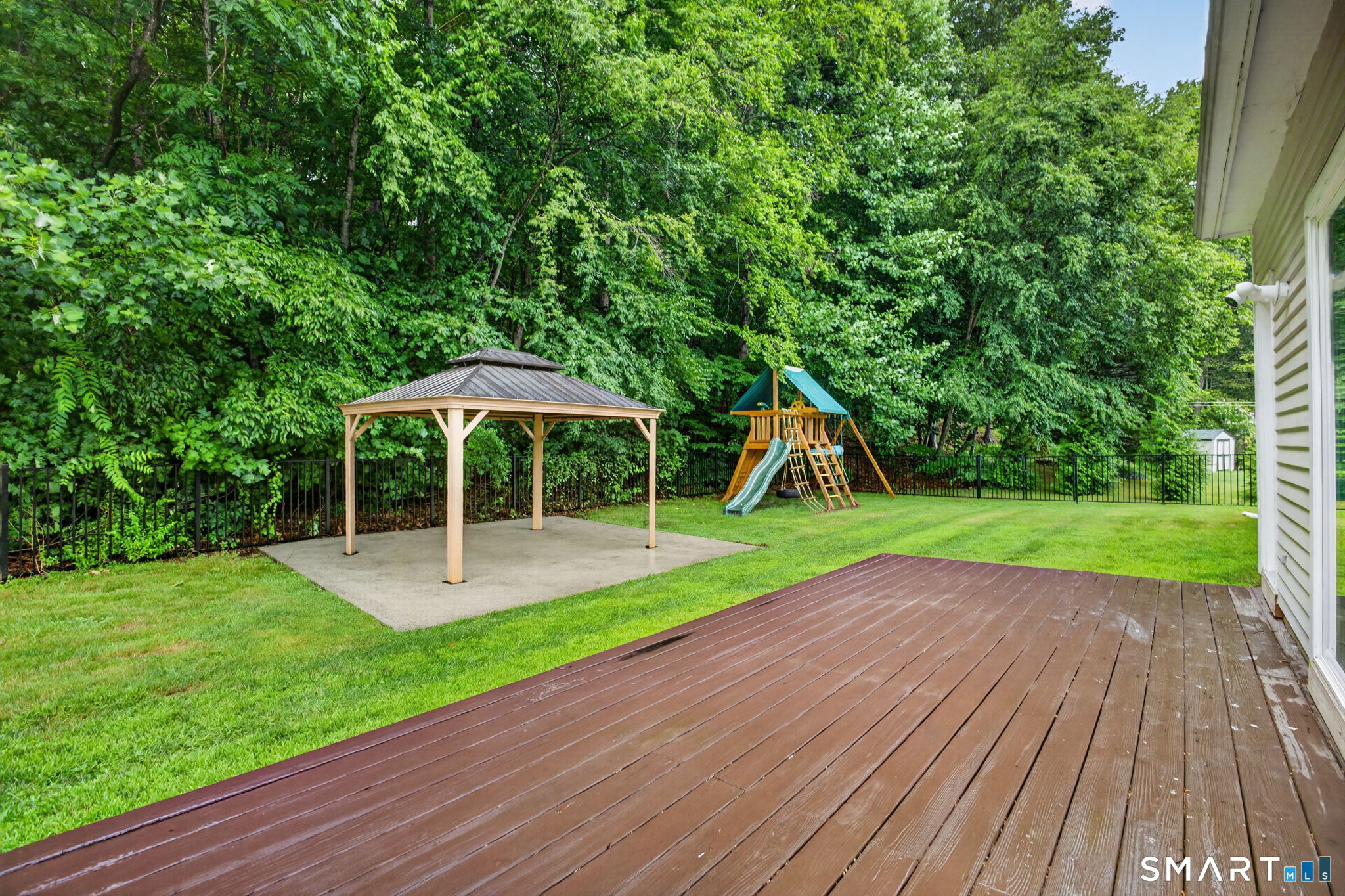 42 Wood Terrace East Haven CT 06513